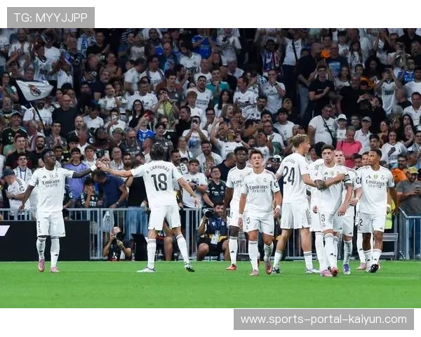 伯纳乌球场见证皇马主场优势 尤文图斯挑战巨星风采展开激战